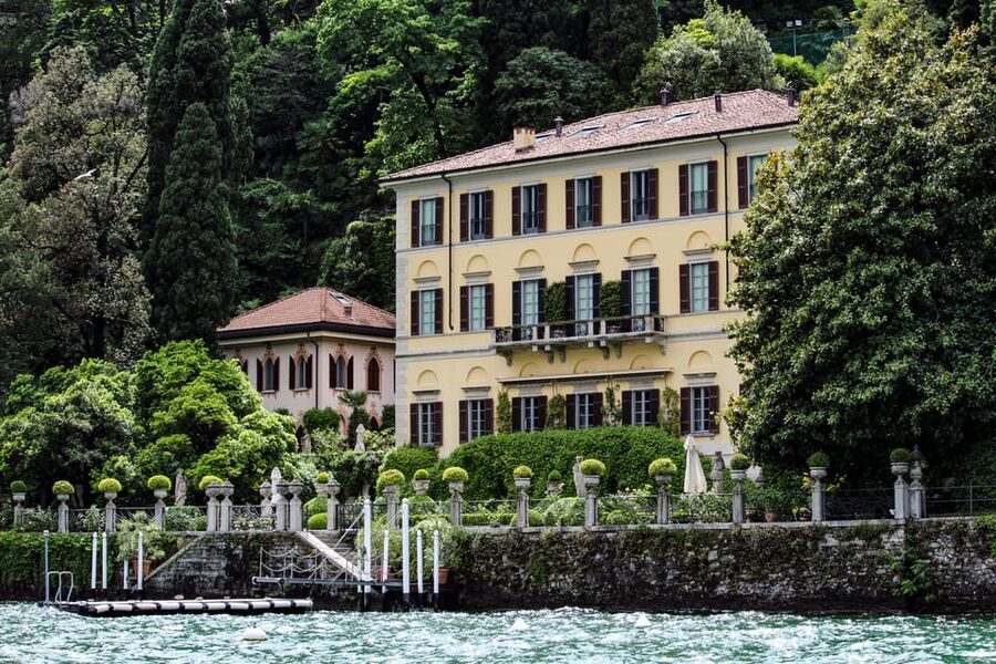 Como: Lake Como Shared Boat Tour - Cernobbio and three elegant villas