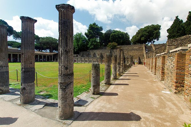 Complete Pompeii Skip the Line Tour with Archaeologist Guide - Is $71.38 a fair price?