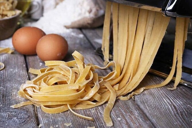 Cooking Art Brunelleschi with Unlimited Wine - The class size and pace