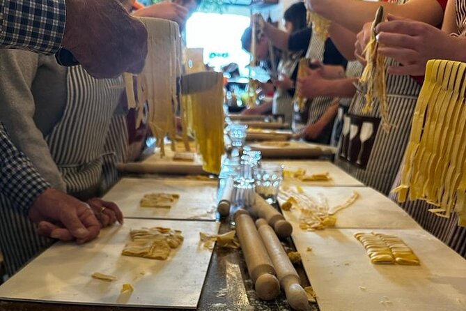 Cooking Class 2 Hour Spanish Steps - Fettucine and Tiramisù - Who will enjoy this class most