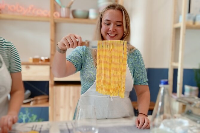 Cooking Class : Fresh pasta and TIRAMISÙ with Lake Garda wines - A friendly start before the cooking begins