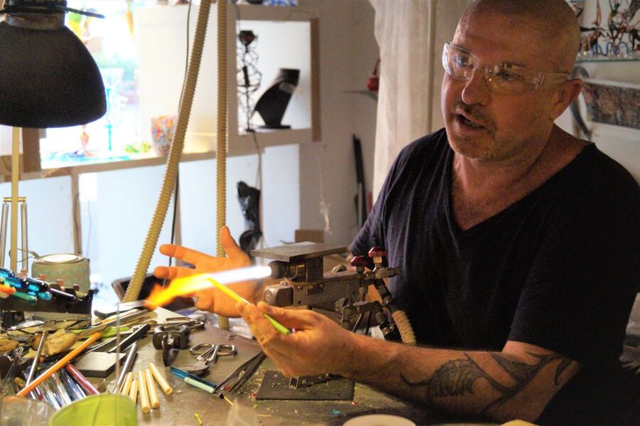 Create Your Glass Artwork: Private Lesson With Local Artisan - Making your own pendant step by step