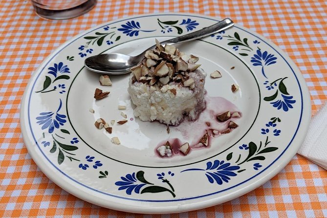 Culurgiones Cooking Class Cagliari - Learning the braided seal by hand