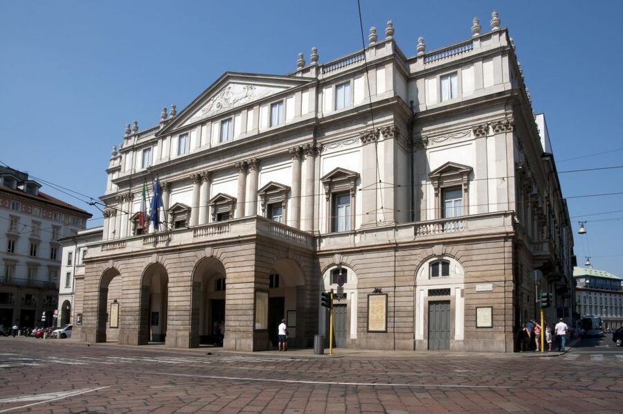 Da Vinci's Last Supper & Milan Sightseeing Tour - Galleria Vittorio Emanuele II and Milan’s fashion center