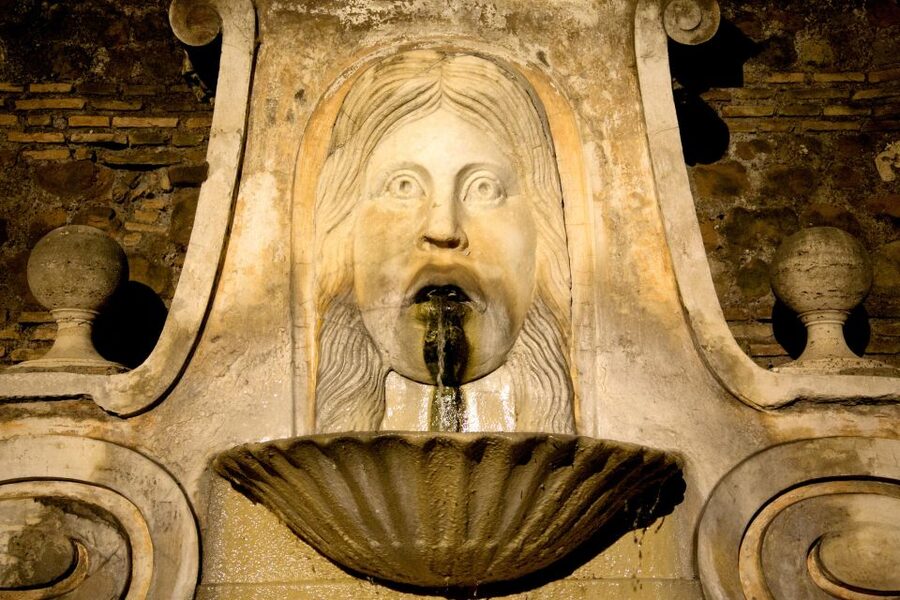 Dark Heart of Rome - Facts, Legend & Mystery Walking Tour - Campo de Fiori and Rome’s darker public spaces
