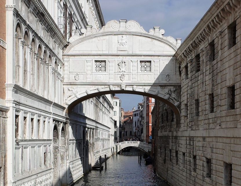 Doge's Palace Skip-the-Line Guided Tour - The Prison Route and the Bridge of Sighs