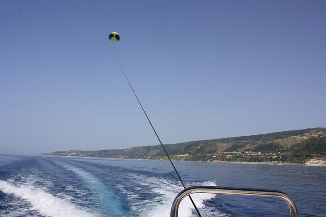 Double Parasailing flight to Tropea in Small Group - What the 15-minute flight feels like