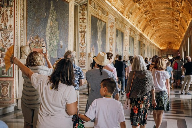 Early Vatican Museums Tour: The Best of the Sistine Chapel - Raphael’s Rooms: the tour’s quieter artistic reward
