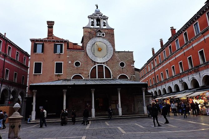 Eat, Drink and Repeat: Wine and Food Tasting Tour in Venice - Prosecco is more than a sparkling aperitif