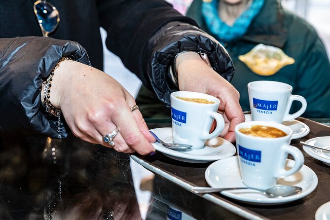 Eating Venice Food & Drinks Tour - Walking Ponte Chiodo and the quieter canals