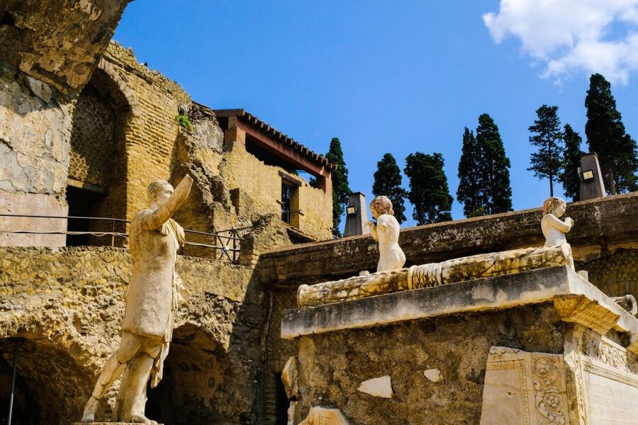 Ercolano: Herculaneum Skip-the-Line Ticket & Audio Guide - What the mobile audio guide adds