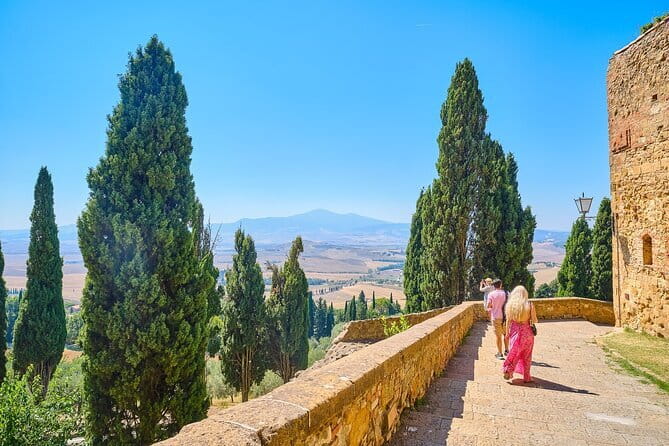 Essence of Chianti Small Group Tour with Lunch and Tastings from Florence - Poggio Torselli: finishing at a historic villa