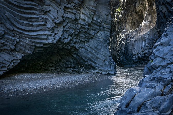 Etna and Alcantara Gorges Excursion - A simple Etnean lunch at the right time