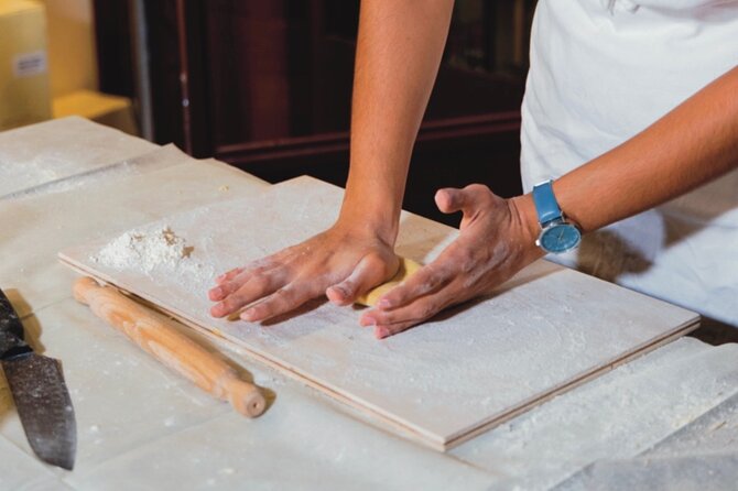 Fettuccine Ravioli and Tiramisu Cooking Class in Rome - Why a pasta class works well in central Rome