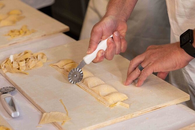 Fettuccine Ravioli and Tiramisu Cooking Class in Rome - Eating together is half the experience