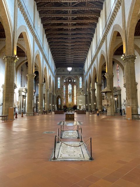 Florence: 1.5-hour Santa Croce Guided Experience - Tombs, memorials, and the Italian Hall of Fame