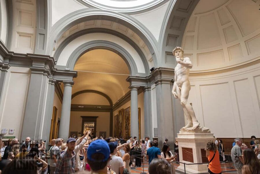 Florence: Accademia Gallery Reserved Entry Ticket - Meeting your host at Via Ricasoli 39