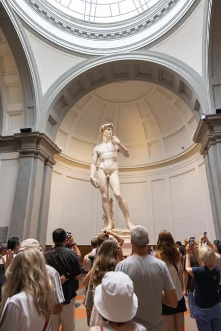 Florence: Accademia Gallery Skip-the-Line Guided Tour - Entering through the reserved line