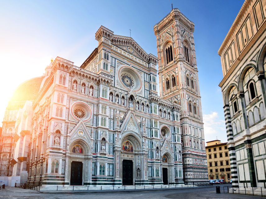 Florence: Brunelleschi's Dome Climb Entry Ticket & Duomo - Meeting the host beside the cathedral