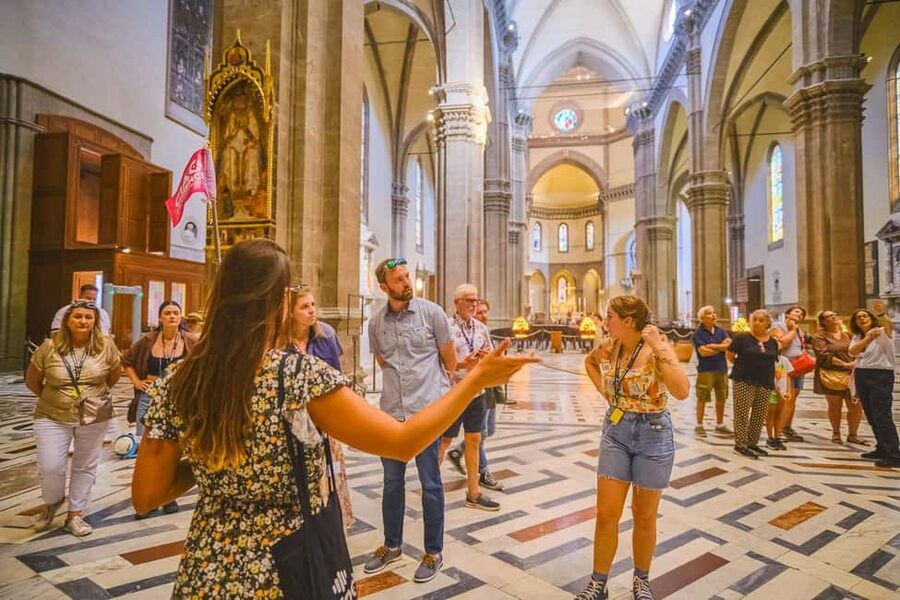 Florence: Cathedral, Dome and Terraces Guided Tour - Guide quality and the listening system