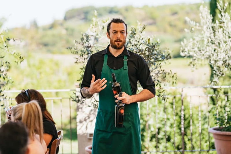 Florence: Chianti Wineries Tour with Wine Tasting - Guides, hosts, and the overall mood
