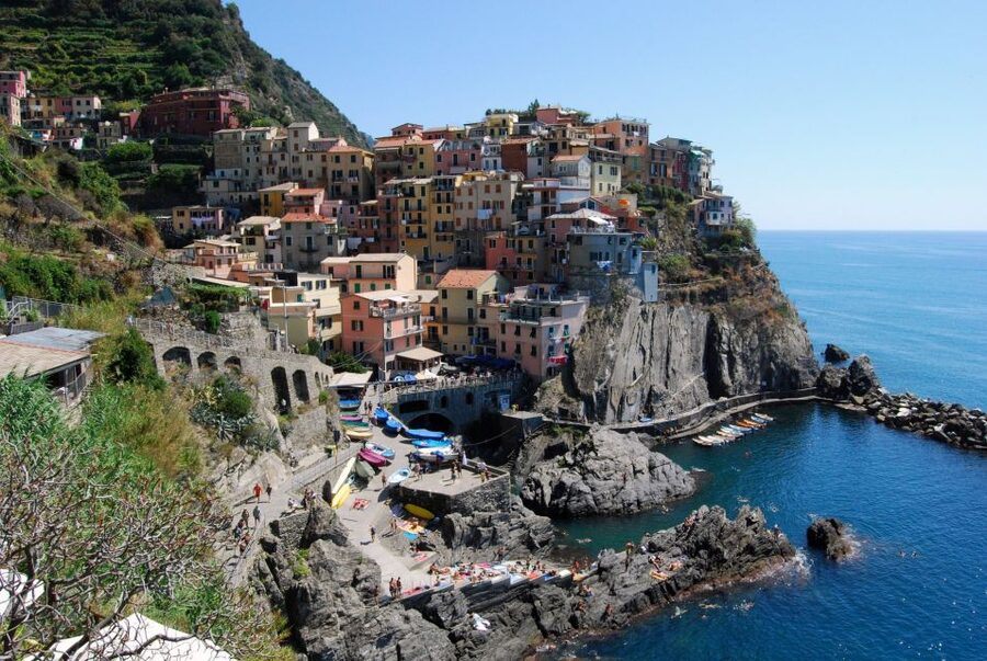Florence: Cinque Terre Day Trip with Optional Street Food - Monterosso gives you the beach break