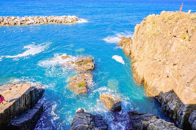 Florence: Cinque Terre Park Day Trip with Optional Street Food - The boat to Vernazza, if the sea allows