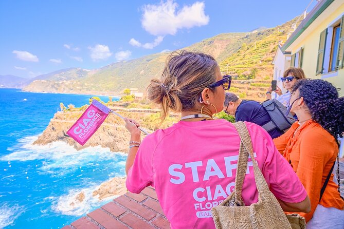 Florence: Cinque Terre Park Day Trip with Optional Street Food - What the guides do well, and where the format falls short