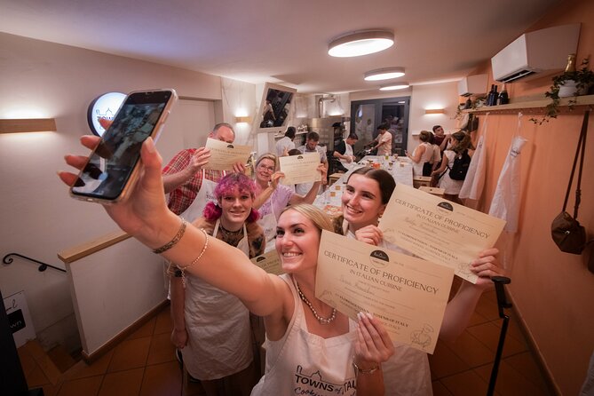 Florence Cooking Class The Art of Making Gelato & Authentic Pizza - Who will get the most from this Florence food class