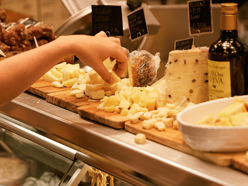 Florence: Cooking Class with Local Food Market Tour - The Nonna-style lasagna lesson