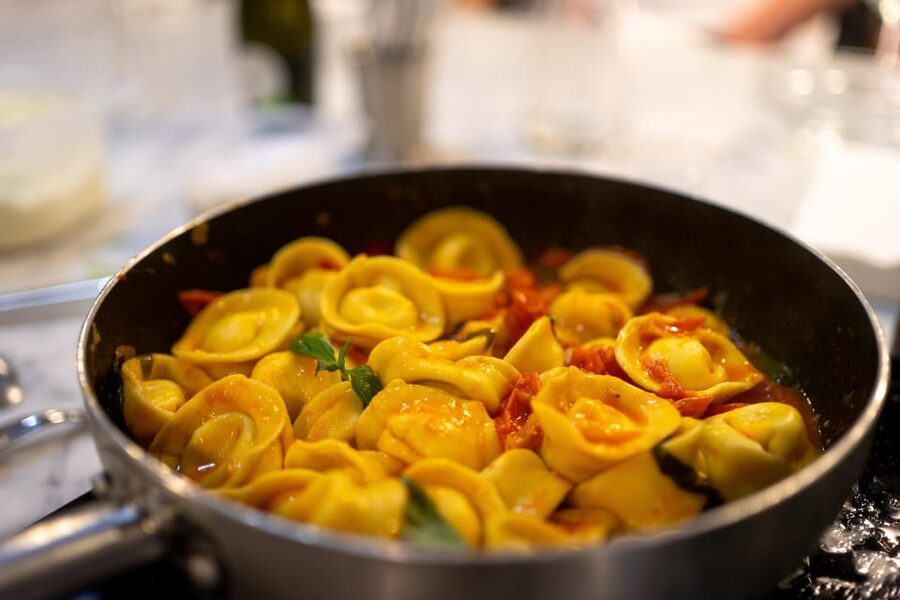 Florence: Cooking Class with Local Food Market Tour - Walking through the Central Market
