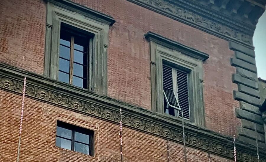Florence: Dark Mysteries and Legends Guided Walking Tour - The Monster of Florence and modern crimes