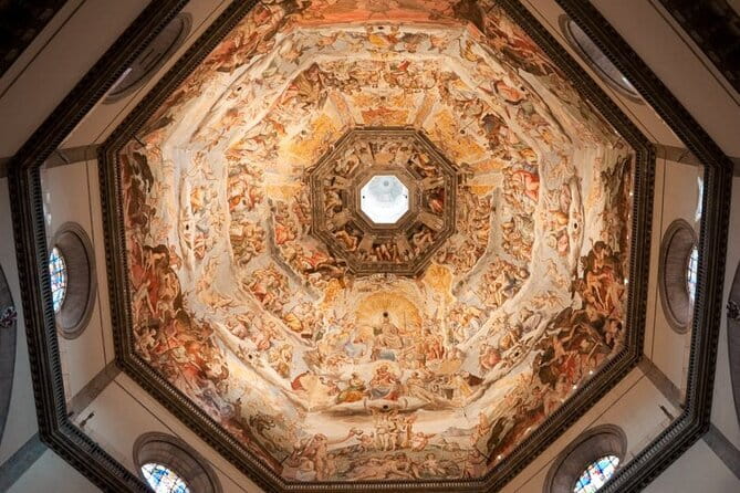 Florence: Duomo Cathedral Fast-Track Entry Ticket - Meeting the Tourify Tours host near the bell tower