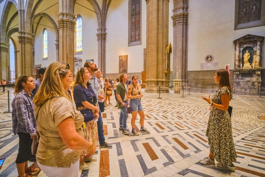 Florence: Duomo Cathedral Skip-the-Line Guided Tour - Dress rules, bags, and mobility limits