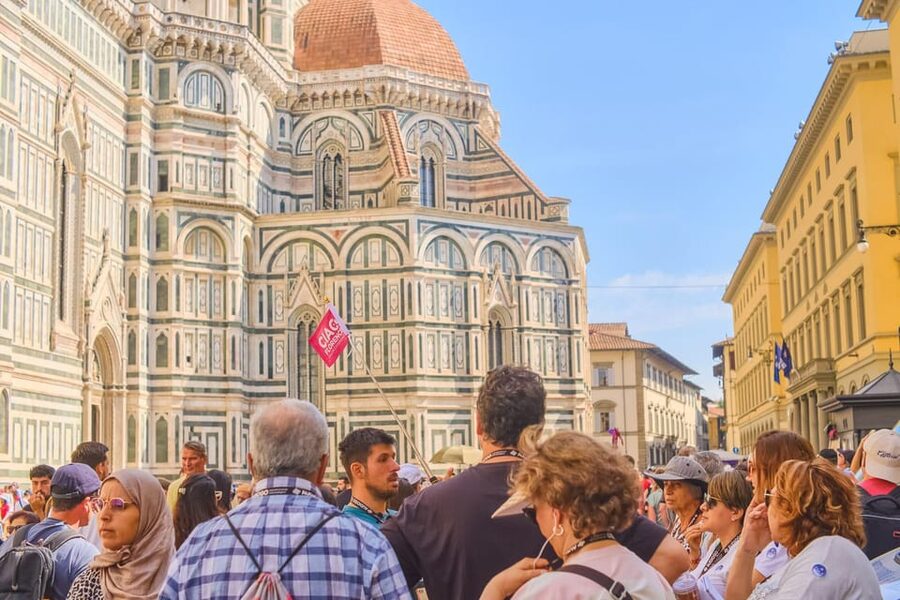 Florence: Duomo Cathedral Skip-the-Line Guided Tour - The separate entrance and what skip-the-line really means