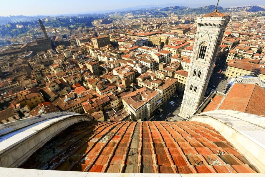 Florence: Duomo Complex Guided Tour w/Cupola Entry Tickets - Meeting your guide near Piazza del Duomo
