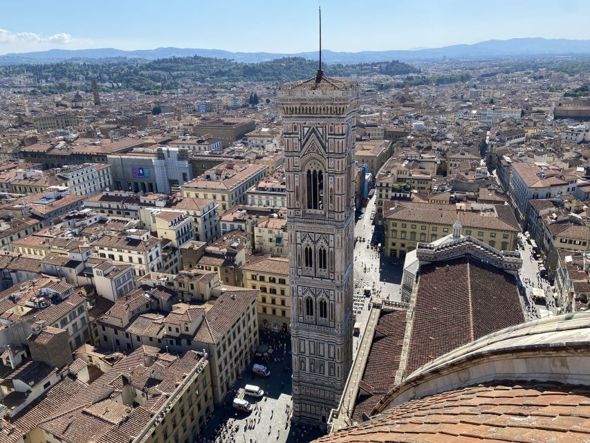 Florence: Duomo Complex Tour with Giotto Tower Ticket - Meeting your guide on Via de Martelli