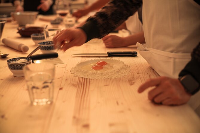 Florence: Flambé Cheese Wheel Truffle Pasta Class & Tiramisù - Setting, access, and getting there