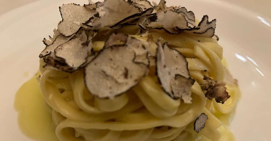 Florence: Guided Food Tour with Fiorentina Steak and Wine - Antico Ristoro Perditempo: cheese and regional bites