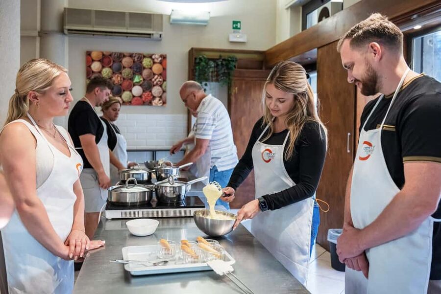 Florence: Handmade Pasta & Dessert Class with Unlimited Wine - Choosing the language and season