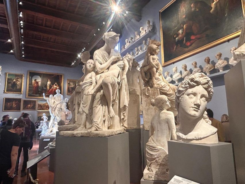 Florence: Michelangelo's David Entrance Ticket and Audio App - Seeing David in the main hall