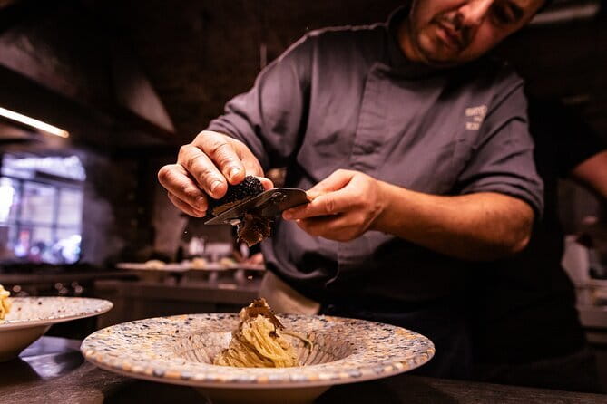 Florence Oltrarno Neighborhood Food & Wine Dine Around - Gelato in Santo Spirito