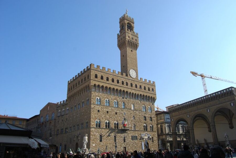 Florence: Palazzo Vecchio Guided Tour - The medieval civic building becomes a Medici palace