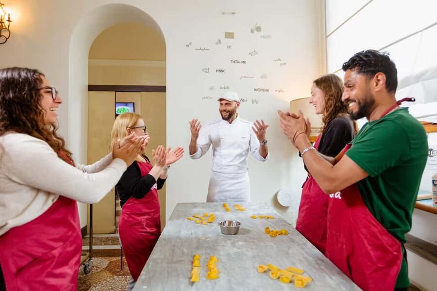 Florence: Pasta Class with Wine, Limoncello and Dessert - Quick points before you book