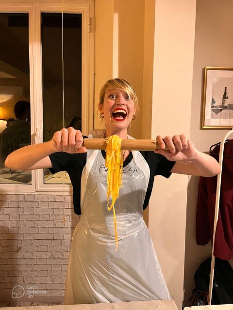 Florence: Pasta Class with Wine, Limoncello and Dessert - Starting beside Ponte Vecchio