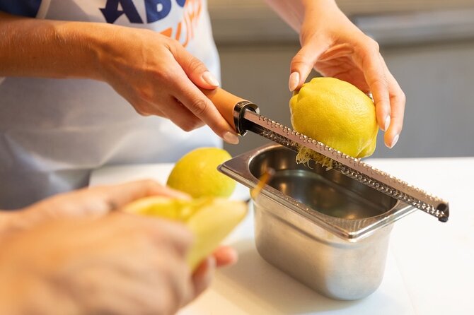 Florence Pizza or Pasta Class with Gelato Making at a Tuscan Farm - Gelato Is More Than a Sweet Ending