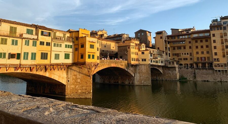 Florence: Renaissance and Medici Tales Guided Walking Tour - The price, tipping, and what you actually receive