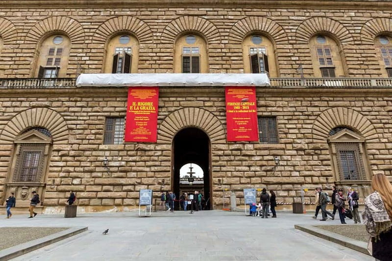 Florence: Reserved Entry Ticket to the Boboli Gardens - Collecting the ticket at Palazzo Pitti