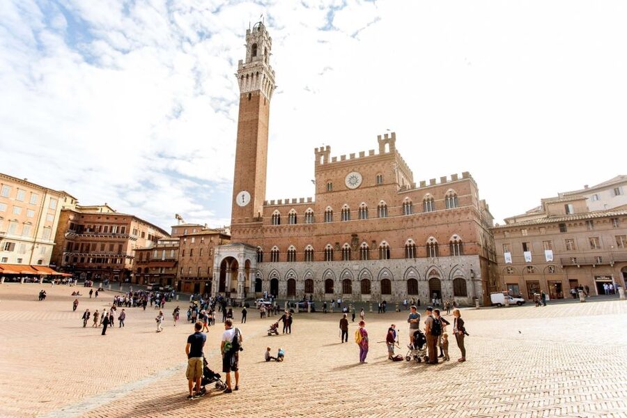 Florence: Siena, San Gimignano & Monteriggioni with Tasting - Free time among San Gimignano’s towers