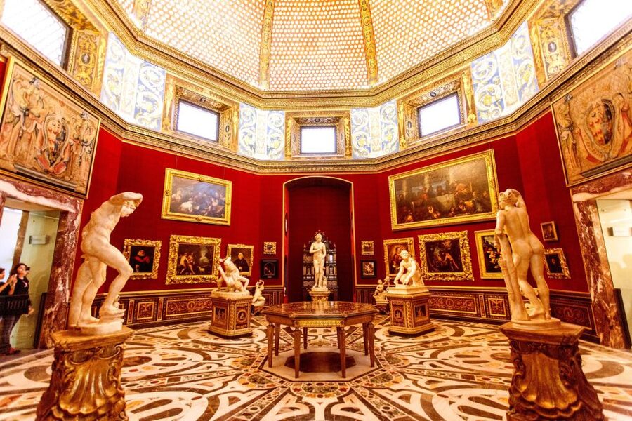 Florence: Skip-the-Line Uffizi Gallery Small Group Tour - Who should book this Uffizi visit?